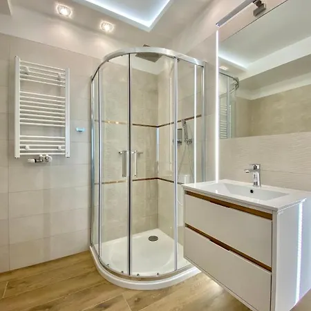 Апартаменты Angielska Grobla Q4apartments *