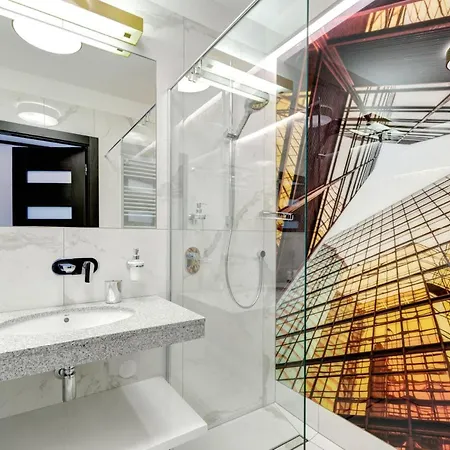 Angielska Grobla Q4apartments * 格但斯克