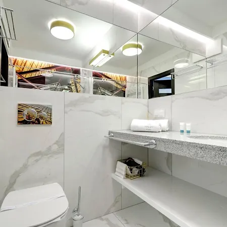 Angielska Grobla Q4apartments 公寓 *