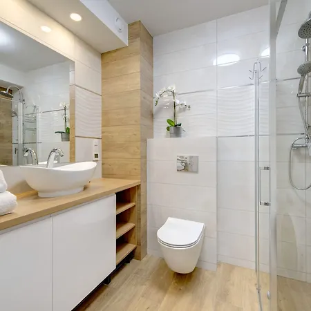 Angielska Grobla Q4apartments شقة غدانسك